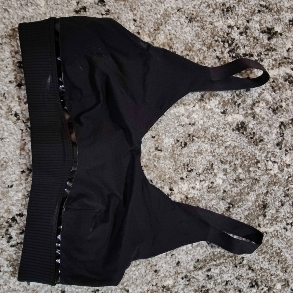 Lululemon bra